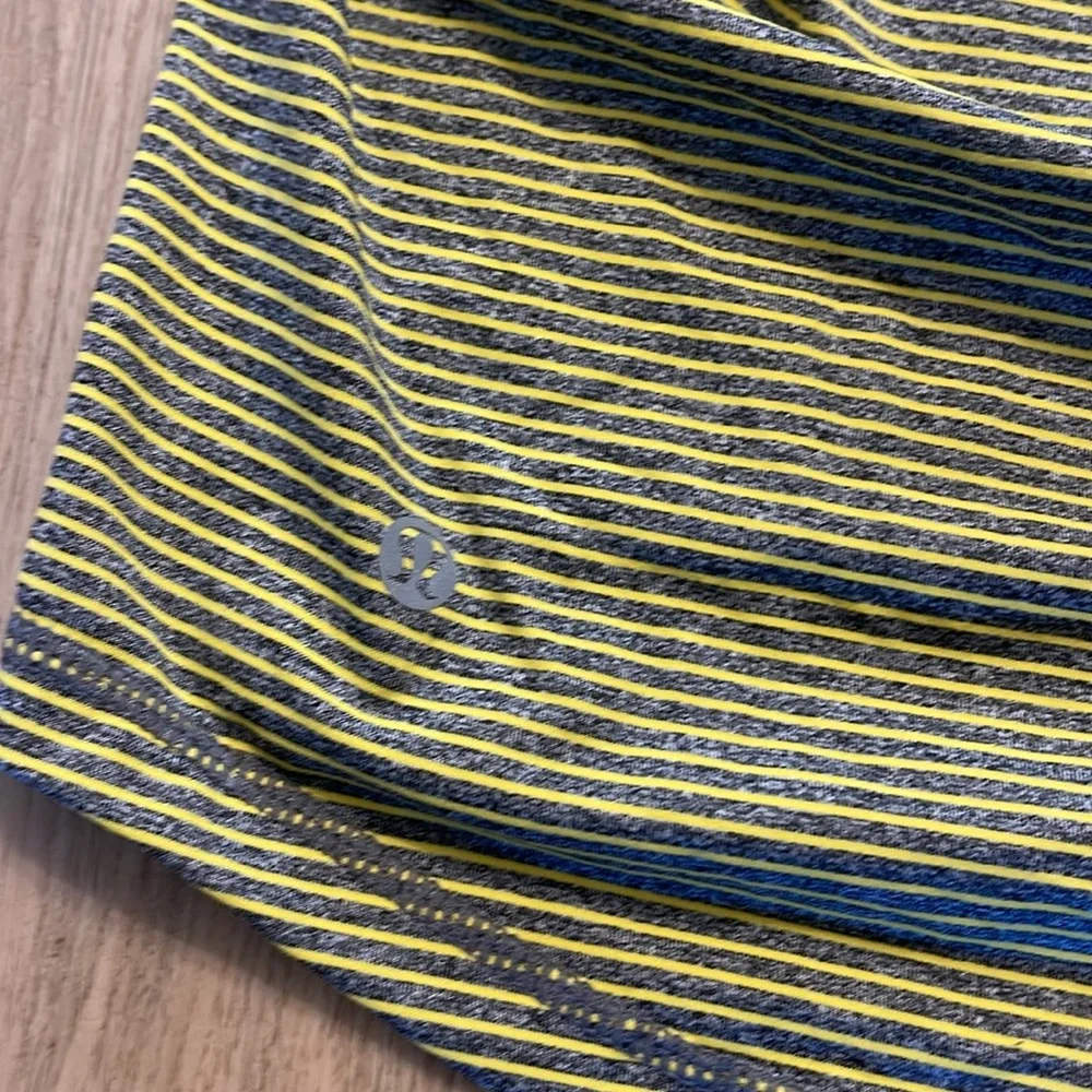 Lululemon Built in Bra Tank Top Size 8 Striped Grey & Yellow Padded